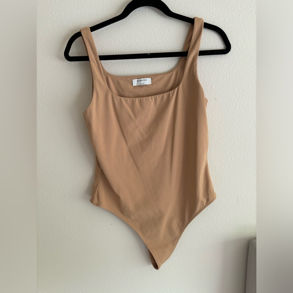 Aritzia contour bodysuit